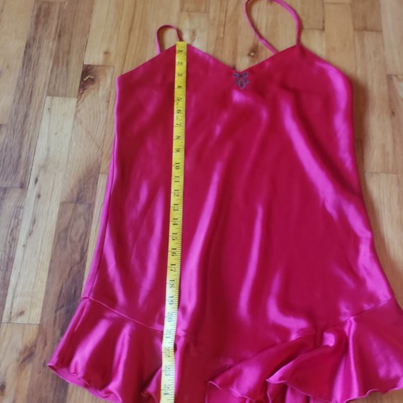 1980s Pink shiny vintage slip by Janice Young for Vanessa - Picture 4 of 5